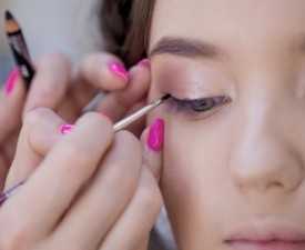 Online Courses Diploma in Make Up Trainer