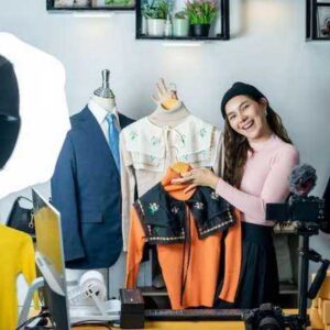 Online Course Certified Fashion Merchandiser