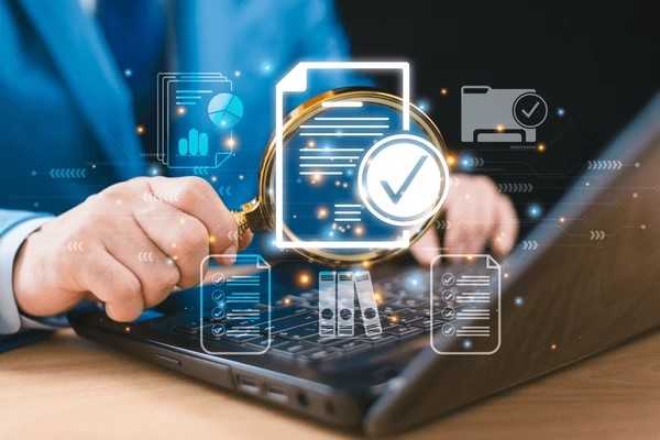 Online Course Certified Risk & Compliance Analyst