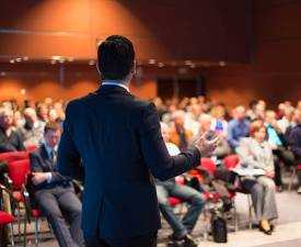 Online Course Certificate in Public Speaking & Presentation Skills